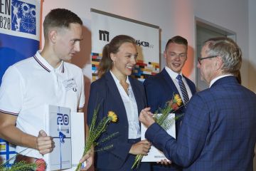 TagdIndWiss221.jpg