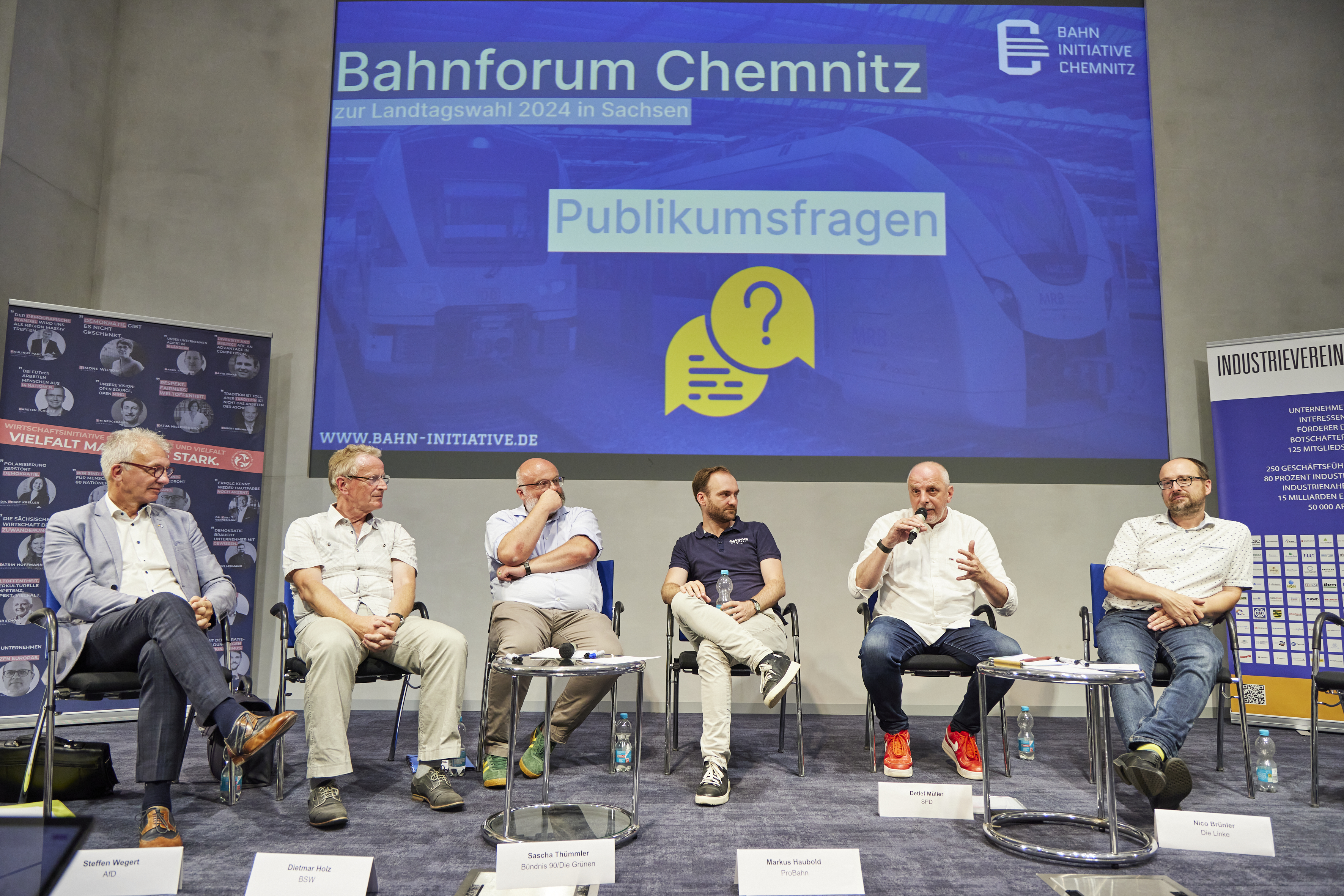 Bahnforum42.jpg